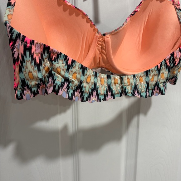 Victoria's Secret Pink and Black Patterned Bathing Suit Top - Picture 6 of 11